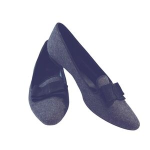 Vaneli Womens Gray Fabric Black Bow Loafers Shoes Size 7.5